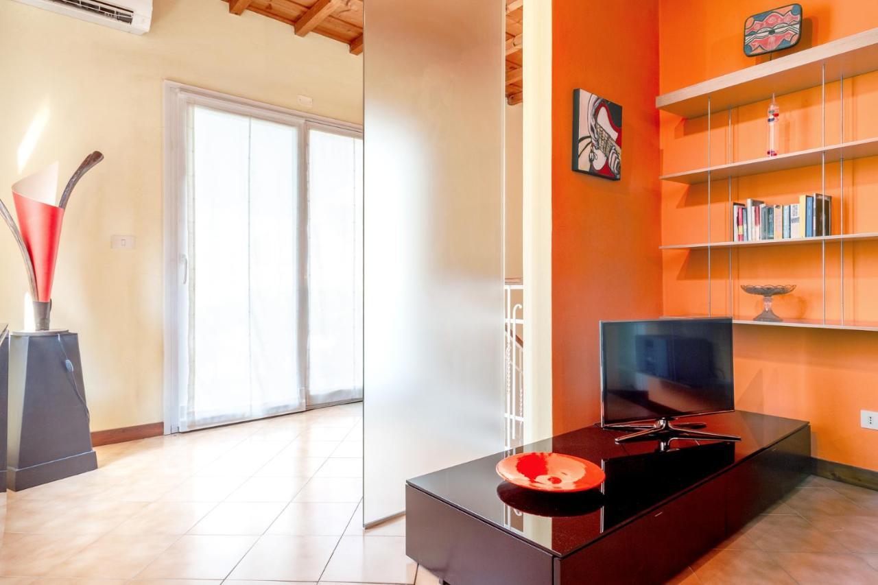 Ferrara Casa Dell'Archivolto Con Garage Apartment ภายนอก รูปภาพ