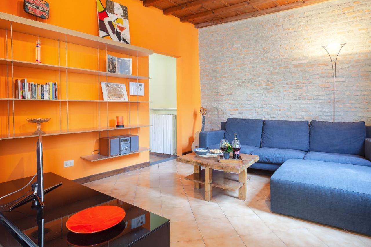 Ferrara Casa Dell'Archivolto Con Garage Apartment ภายนอก รูปภาพ