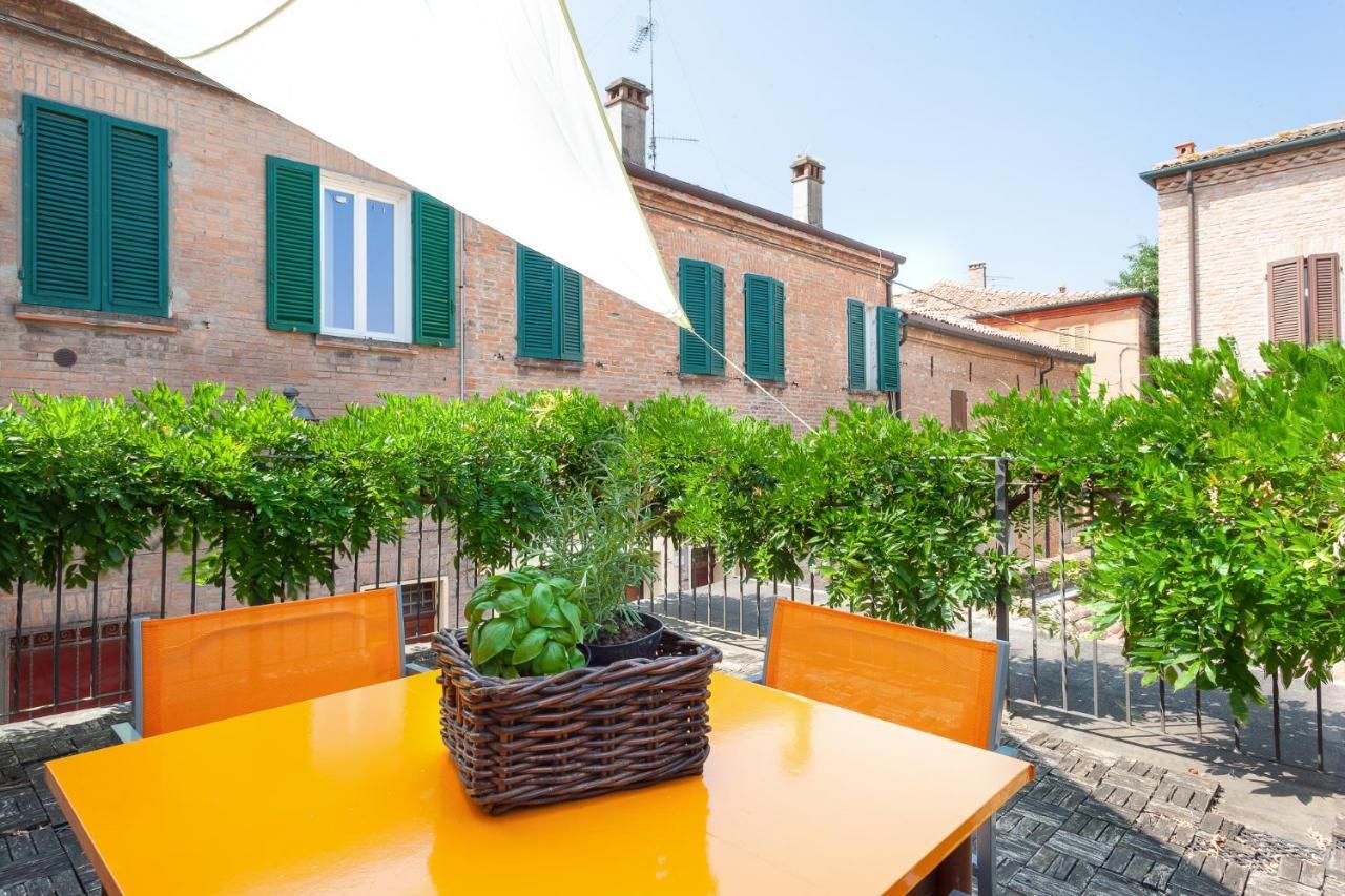 Ferrara Casa Dell'Archivolto Con Garage Apartment ภายนอก รูปภาพ