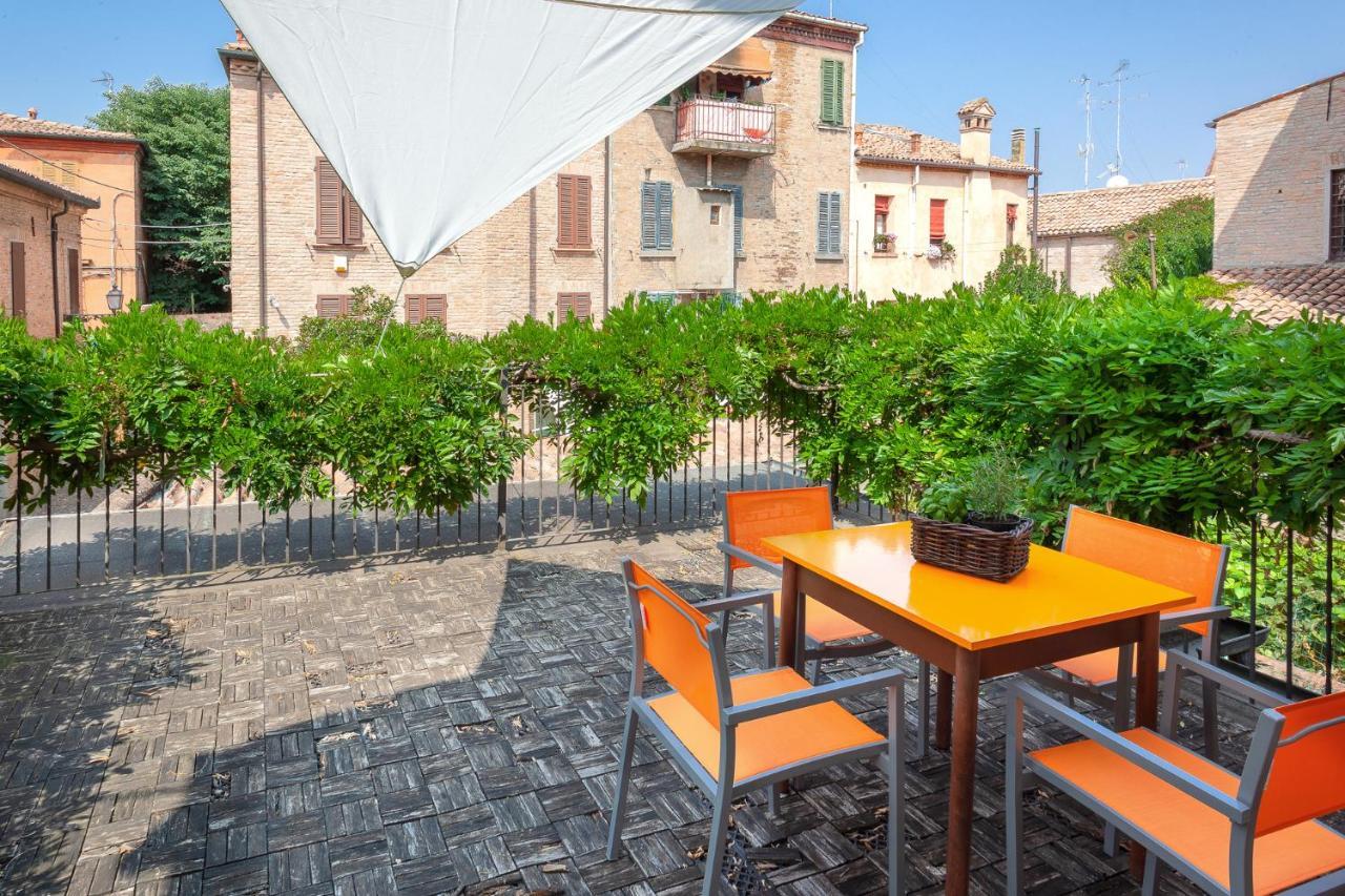 Ferrara Casa Dell'Archivolto Con Garage Apartment ภายนอก รูปภาพ