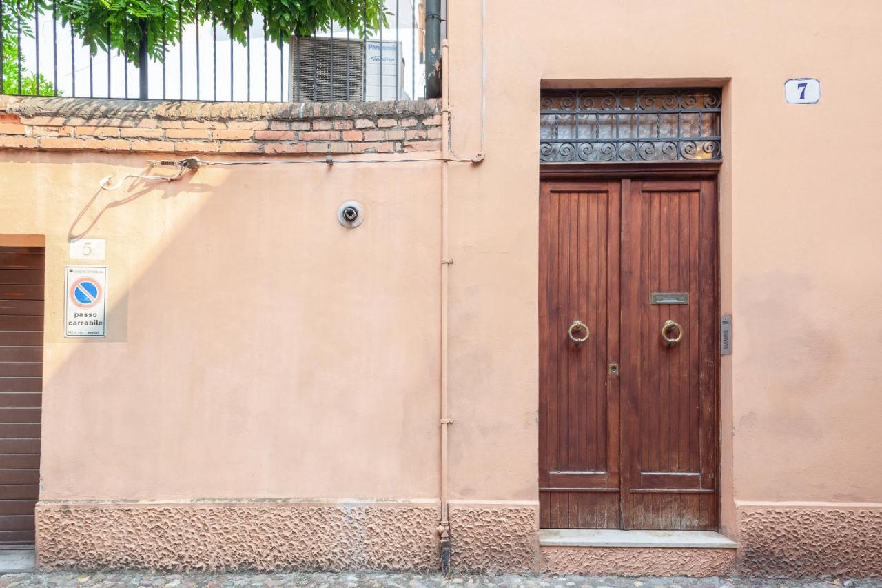 Ferrara Casa Dell'Archivolto Con Garage Apartment ภายนอก รูปภาพ
