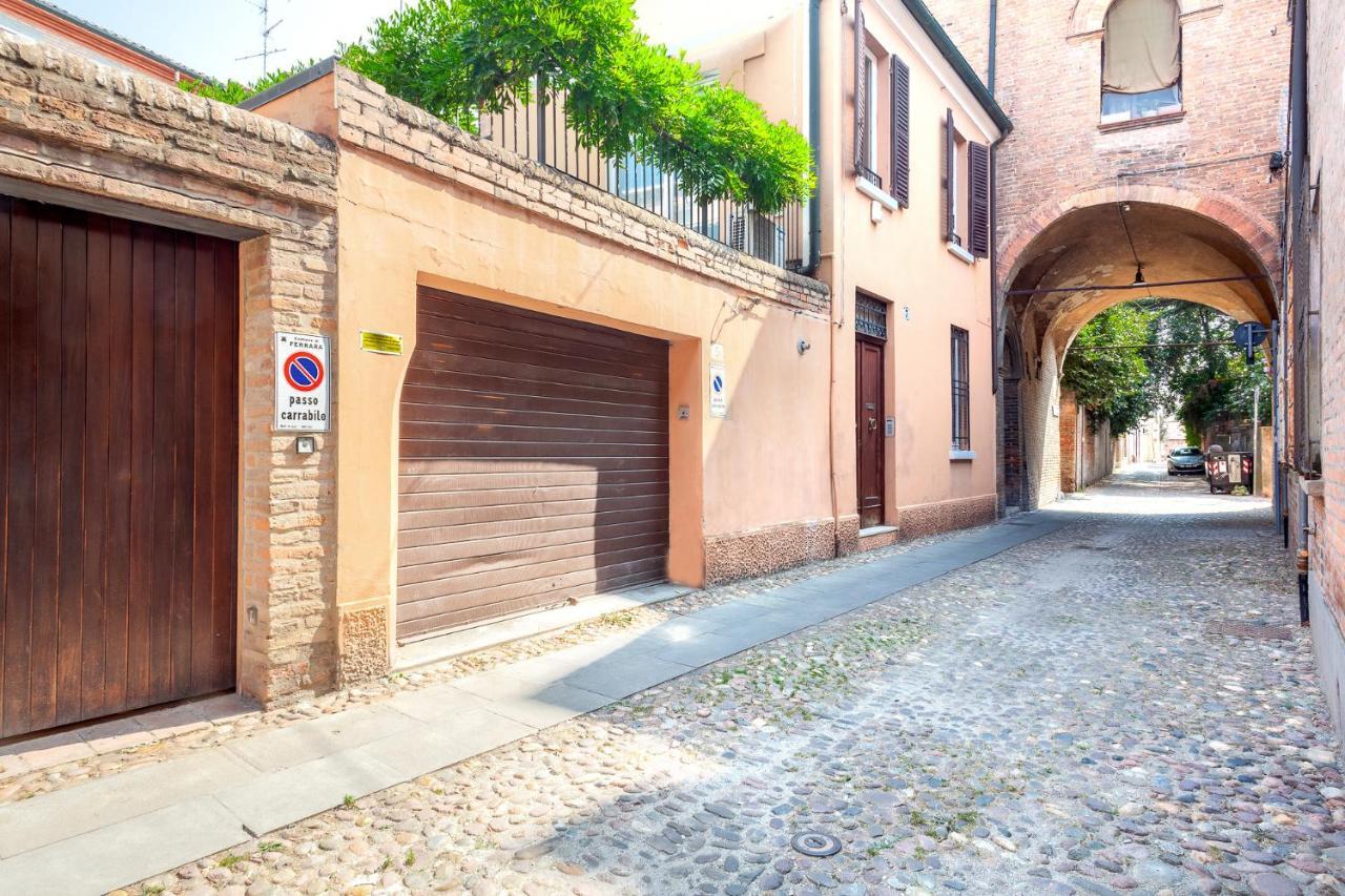Ferrara Casa Dell'Archivolto Con Garage Apartment ภายนอก รูปภาพ